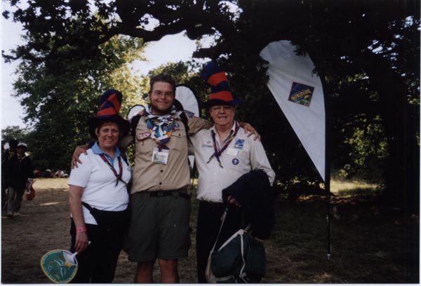 2007 World Jamboree Jean and Mike Gosling with a Jamboree greeter 1